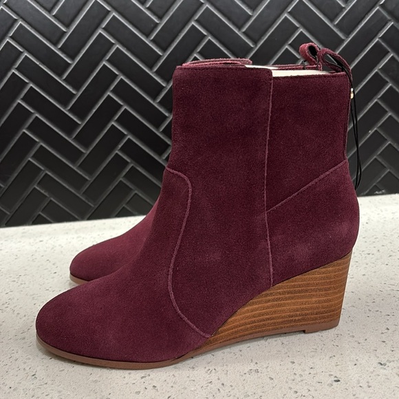 Violet & Red Leather Suede Burgundy Wedge Boot, Size 6 - Picture 6 of 6